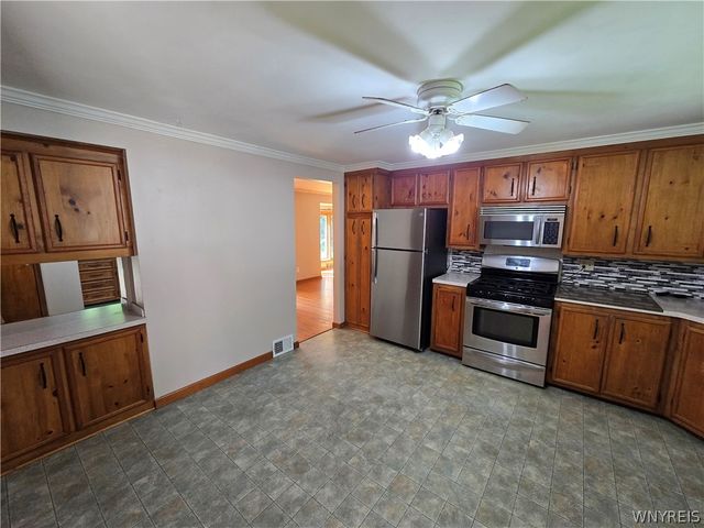 8401 Ericson Drive, Clarence, NY 14221