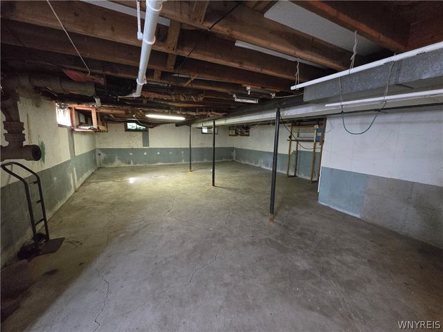 8401 Ericson Drive, Clarence, NY 14221