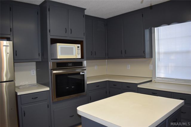 3001 SUTTON Drive, Montgomery, AL 36111