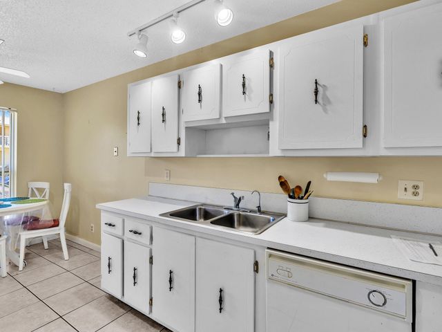1610 NW 18th Avenue 96d, Delray Beach, FL 33445