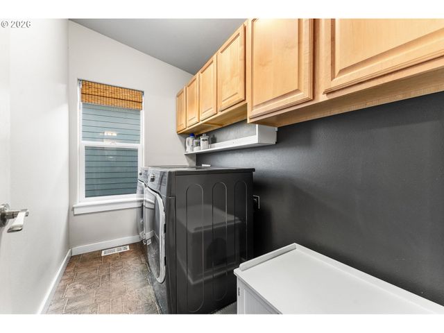 913 W Y St, Washougal, WA 98671