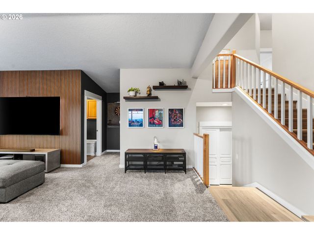 913 W Y St, Washougal, WA 98671