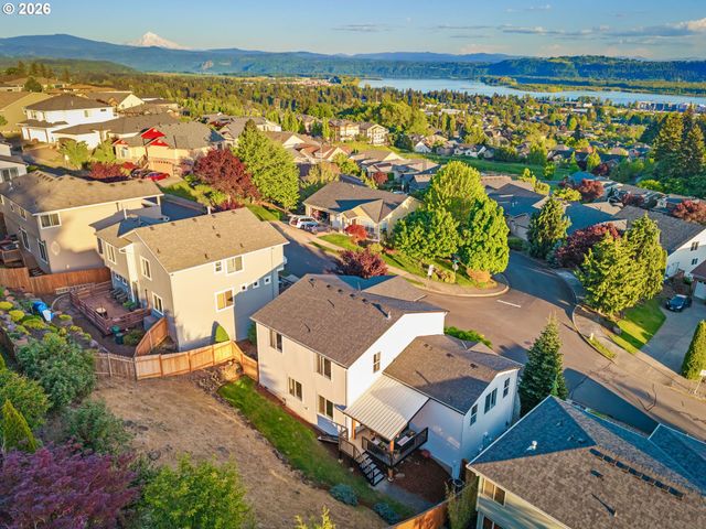 913 W Y St, Washougal, WA 98671