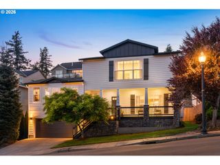 913 W Y St, Washougal, WA 98671