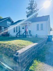 325 N 4th Street, Danville, KY 40422
