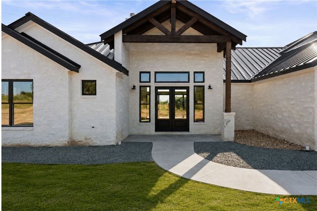 765 Legacy Hills Drive, Johnson City, TX 78636