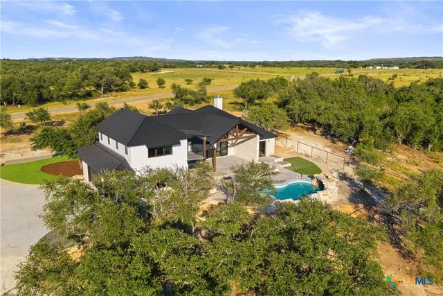 765 Legacy Hills Drive, Johnson City, TX 78636