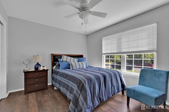 10 Old Bridge Plaza, Middlesex, NJ 08857