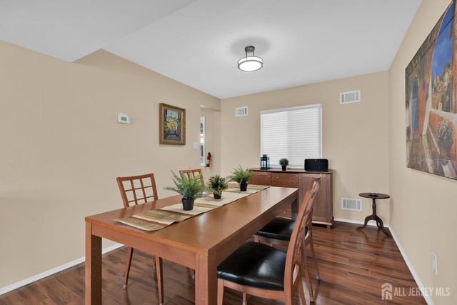 10 Old Bridge Plaza, Middlesex, NJ 08857