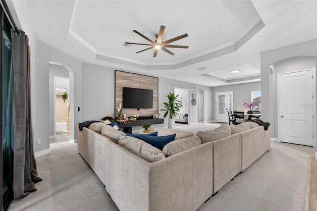 3925 SALIDA DELSOL DRIVE, Sun City Center, FL 33573