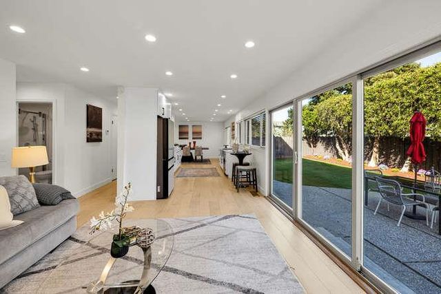 940 Marlin Avenue, Foster City, CA 94404