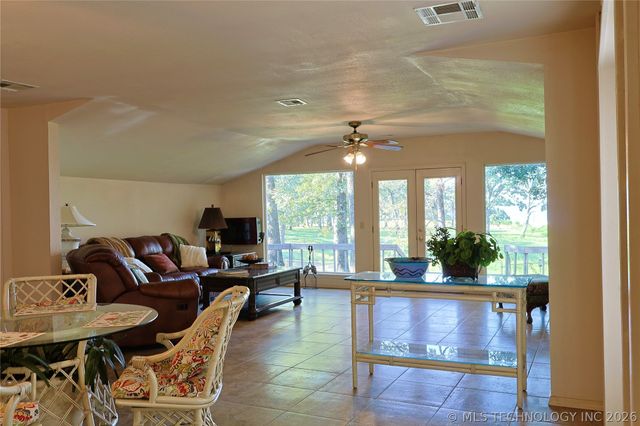 415461 E 1094 Road, Checotah, OK 74426