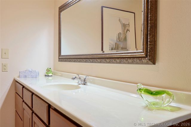 415461 E 1094 Road, Checotah, OK 74426