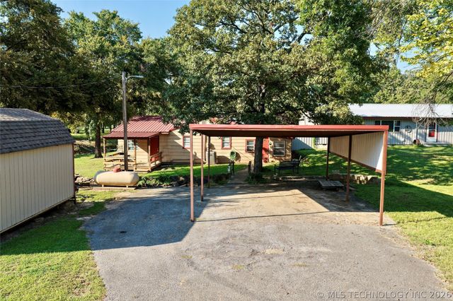 415461 E 1094 Road, Checotah, OK 74426