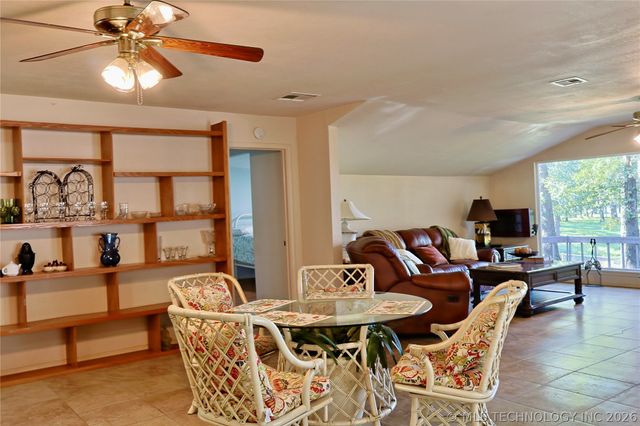 415461 E 1094 Road, Checotah, OK 74426