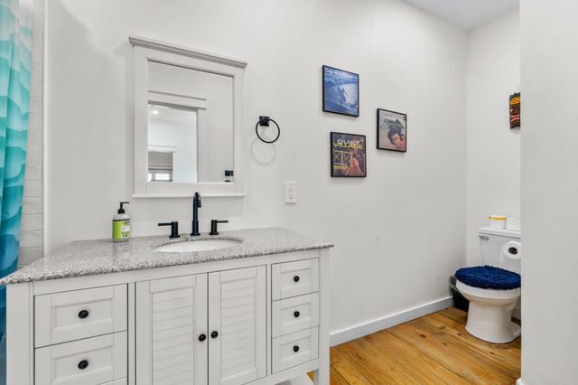 1072 Johnson Road, Gilchrist, TX 77617