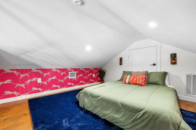 1072 Johnson Road, Gilchrist, TX 77617