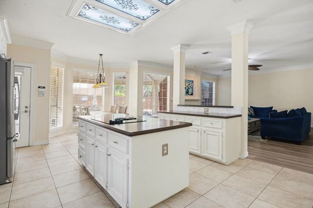 2515 Masters Drive, League City, TX 77573