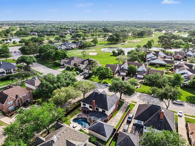 2515 Masters Drive, League City, TX 77573