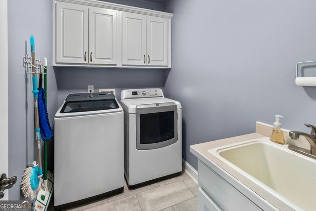 6426 Kettle Creek Way, Flowery Branch, GA 30542