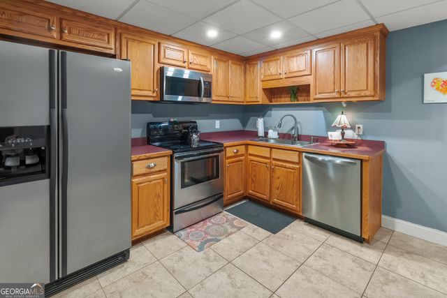 6426 Kettle Creek Way, Flowery Branch, GA 30542