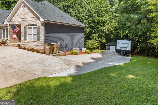 6426 Kettle Creek Way, Flowery Branch, GA 30542