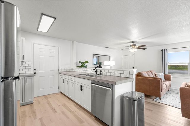 431 NW 60TH AVENUE, Ocala, FL 34482