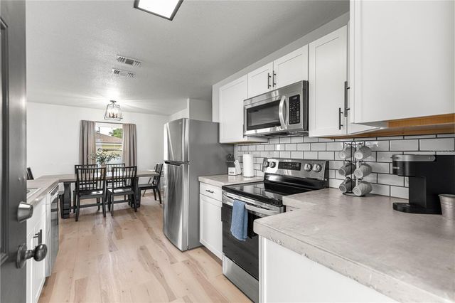 431 NW 60TH AVENUE, Ocala, FL 34482