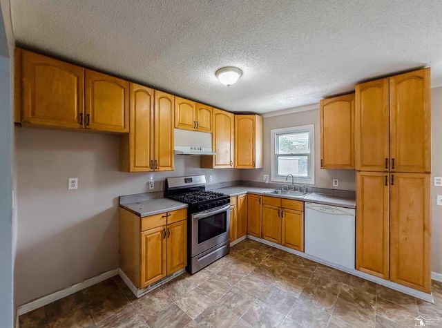 5932 Katherine Street, Taylor, MI 48180
