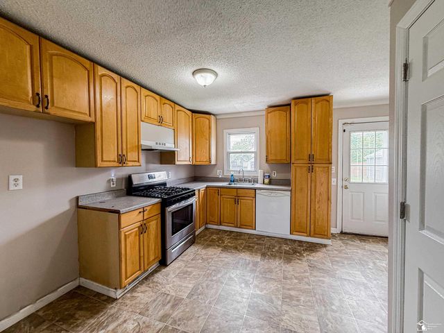 5932 Katherine Street, Taylor, MI 48180