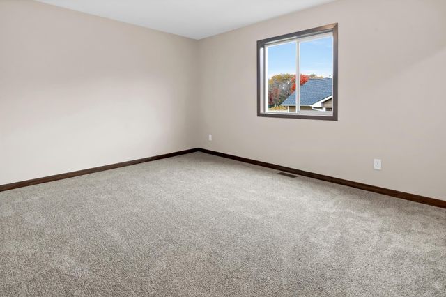 464 30th Avenue SE, Saint Cloud, MN 56304