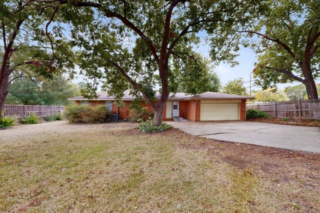 101 Spinner Circle, Desoto, TX 75115