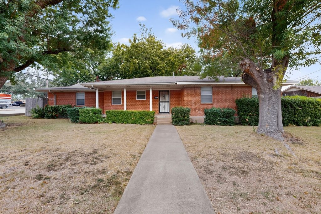 101 Spinner Circle, Desoto, TX 75115 — photo 2