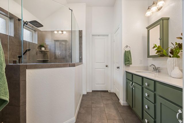 153 Coronella DR, Liberty Hill, TX 78642
