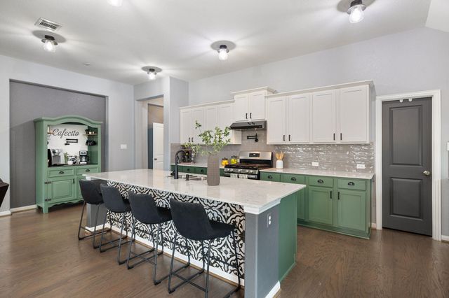 153 Coronella DR, Liberty Hill, TX 78642