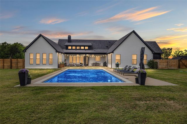 21197 Gatlinburg Road, Bullard, TX 75757