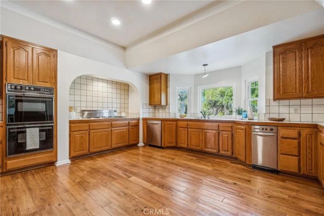 25123 Barnhill, Saugus, CA 91350