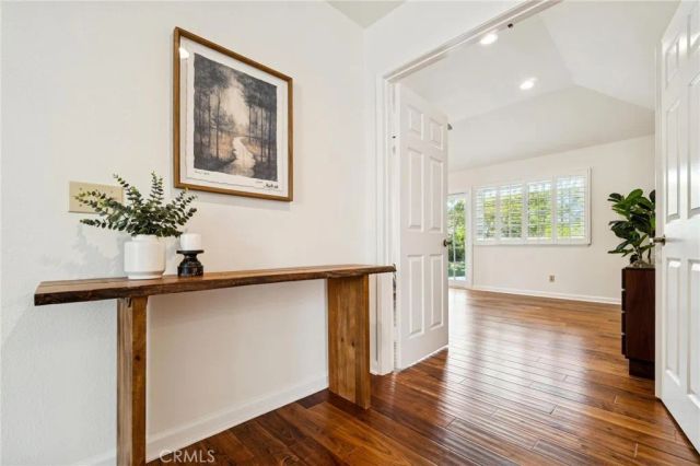 25123 Barnhill, Saugus, CA 91350