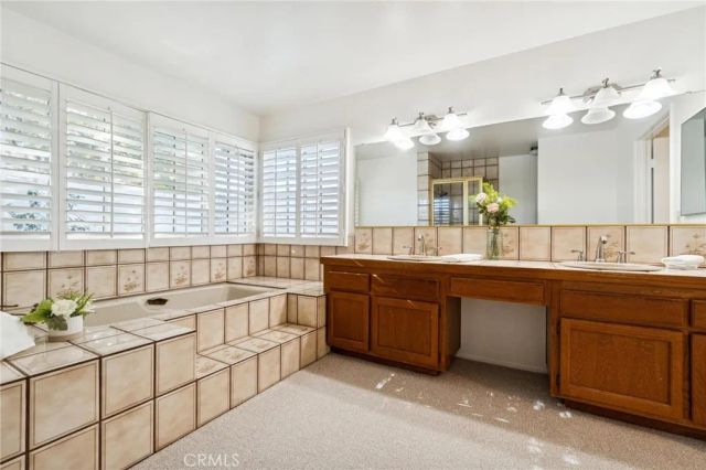 25123 Barnhill, Saugus, CA 91350