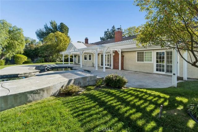 25123 Barnhill, Saugus, CA 91350