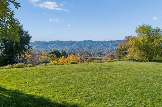 25123 Barnhill, Saugus, CA 91350