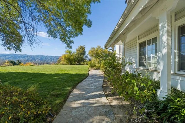 25123 Barnhill, Saugus, CA 91350