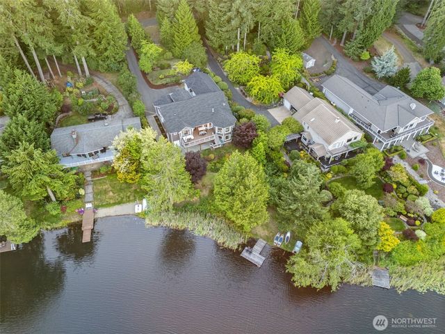 180 E Westlake Drive N, Allyn, WA 98528