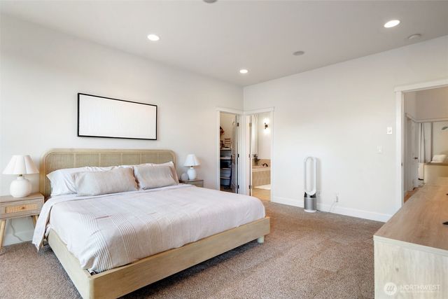 180 E Westlake Drive N, Allyn, WA 98528