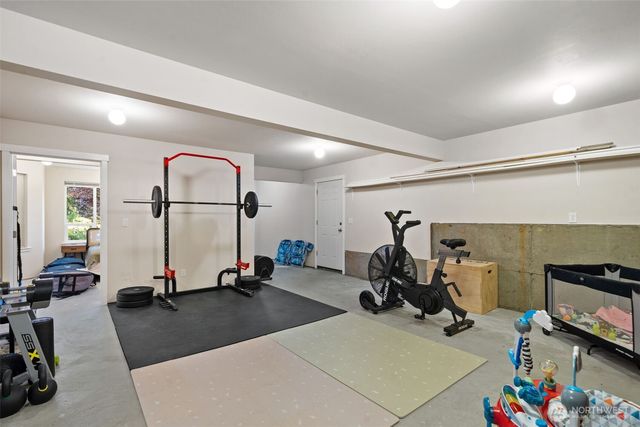 180 E Westlake Drive N, Allyn, WA 98528