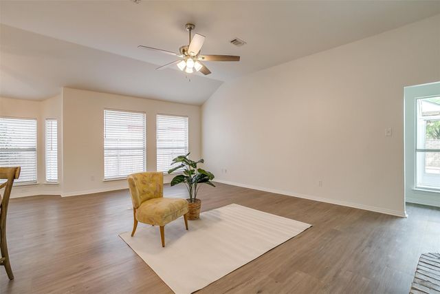 3212 Riverwood Drive, Fort Worth, TX 76116