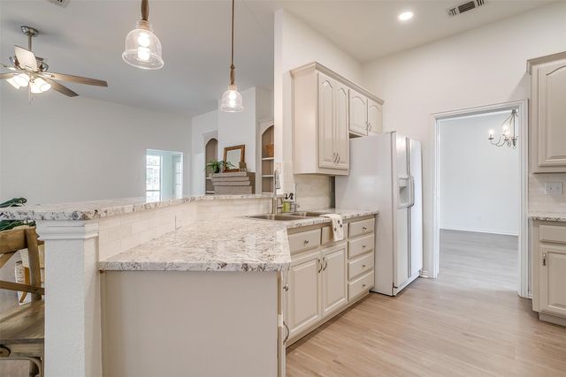 3212 Riverwood Drive, Fort Worth, TX 76116