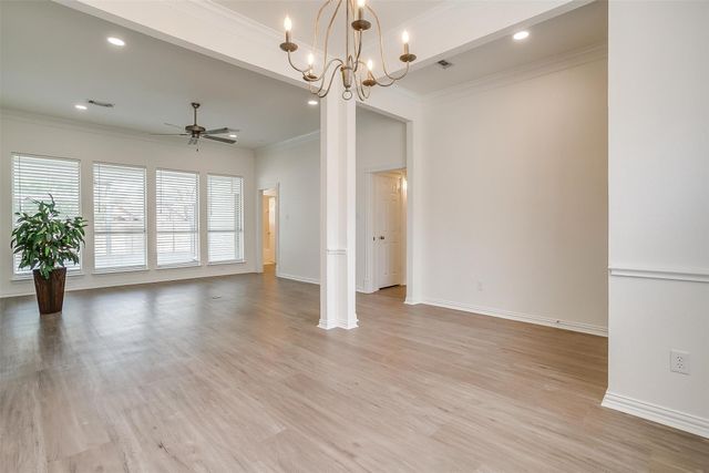 3212 Riverwood Drive, Fort Worth, TX 76116