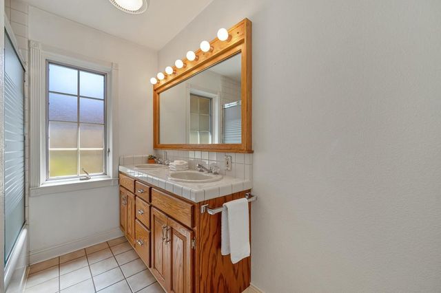 3557 Bankhead Rd, Loomis, CA 95650