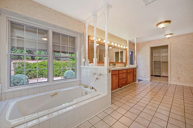 3557 Bankhead Rd, Loomis, CA 95650
